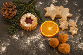 Картинка праздничные угощения апельсин орехи печенье