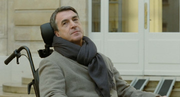 Картинка кино+фильмы 1+1+intouchables коляска шарф инвалид