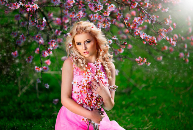 Обои картинки фото девушки, - блондинки,  светловолосые, весна, цветение