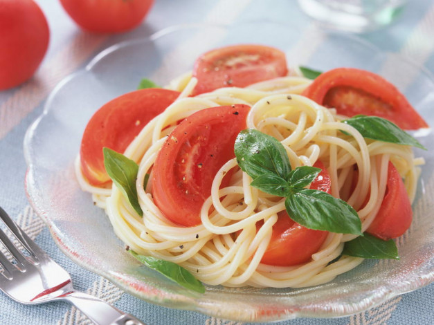 Обои картинки фото еда, макаронные, блюда, томаты, помидоры, спагетти, макароны