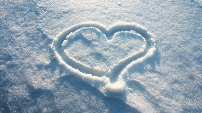 Обои картинки фото праздничные, день святого валентина,  сердечки,  любовь, снег, зима, любовь