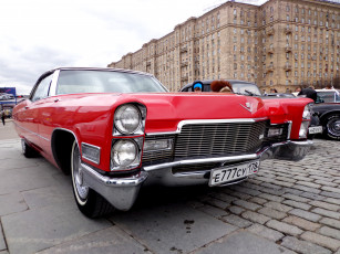 Картинка автомобили выставки+и+уличные+фото красный cadillac