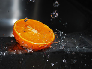 Картинка еда цитрусы фон капли долька апельсина