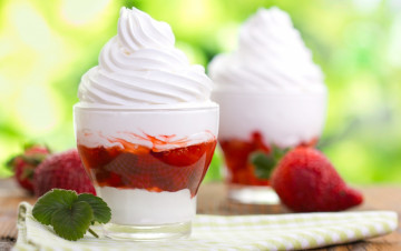 Картинка еда мороженое +десерты сладкое клубника мята ягоды сливки десерт крем