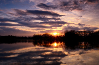 Картинка природа восходы закаты закат солнце озеро облака