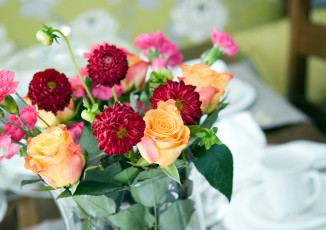 Картинка цветы разные вместе букет розы георгины