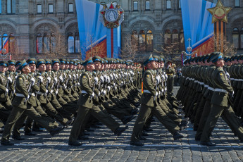 Картинка оружие армия спецназ парад