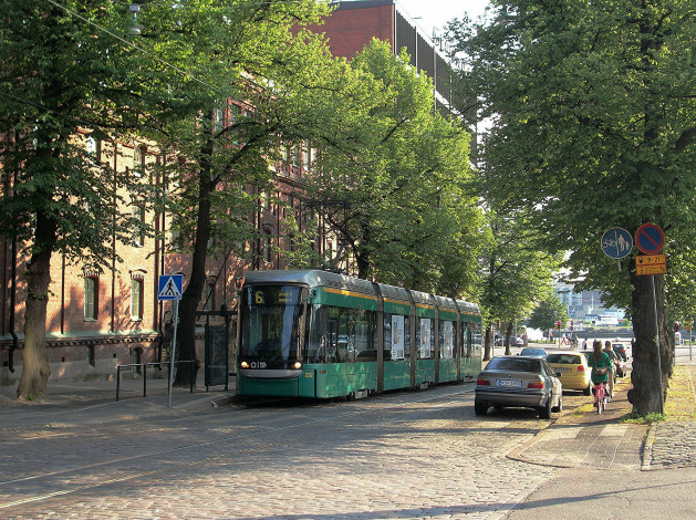 Обои картинки фото техника, трамваи, город, трамвай, рельсы, улица