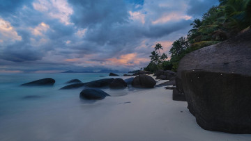 Картинка природа побережье море берег остров камни сейшельские острова