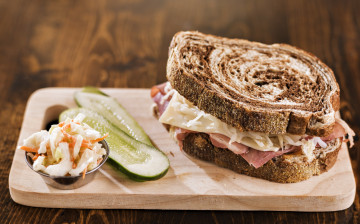 Картинка еда бутерброды +гамбургеры +канапе малосольный огурец сэндвич