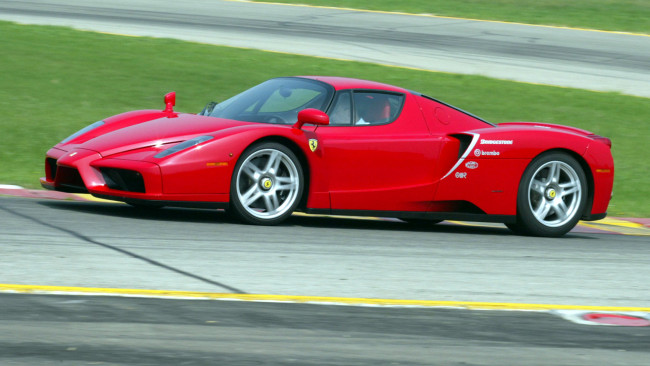 Обои картинки фото ferrari, enzo, автомобили, s, p, a, гоночные, спортивные, италия