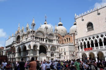 Картинка города венеция+ италия собор туристы
