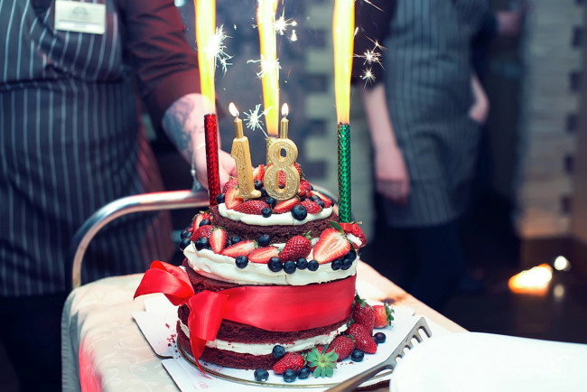 Обои картинки фото праздничные, день рождения, торт, еда
