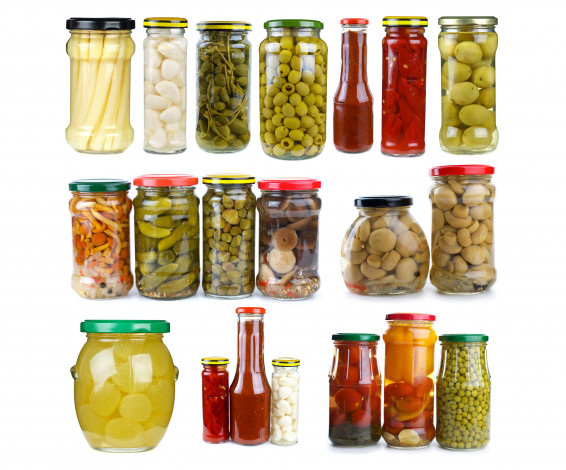 Обои картинки фото еда, консервация, маринованная, спаржа, чеснок, оливки, перец, огурчики