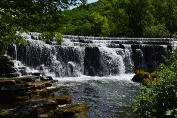Картинка природа водопады водопад вола деревья река