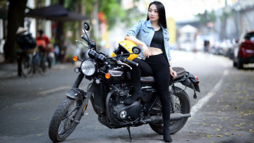 Картинка мотоциклы мото+с+девушкой triumph