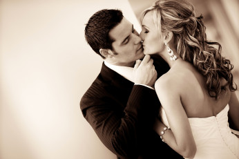 Картинка разное мужчина+женщина жених невеста поцелуй серьги