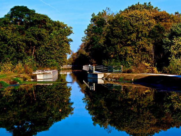 Обои картинки фото michigan, canal, природа, реки, озера, канал, мостик