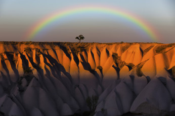 Картинка природа радуга небо дерево скалы горы