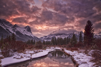 Картинка природа реки озера река снег зима горы вечер облака небо деревья