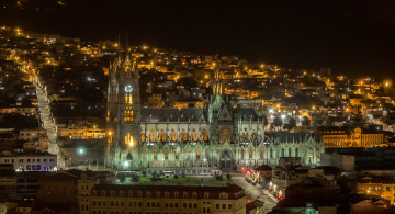 Картинка города -+католические+соборы +костелы +аббатства религия здания освещение ночь