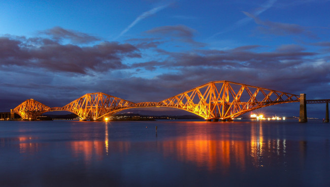 Обои картинки фото города, - мосты, облака, освещение, водоем, шотландия, forth rail bridge