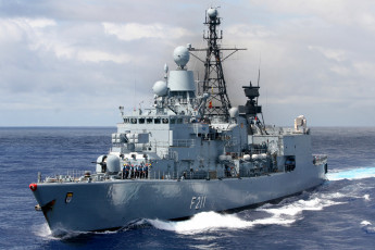 Картинка fregatte+f+211+kcln+bremen-klasse корабли фрегаты +корветы военно-морские силы бремен класс фрегат военный корабль