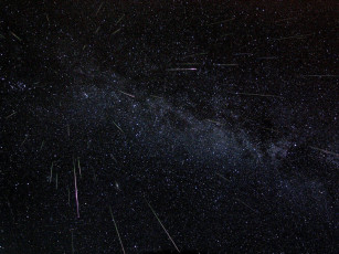 Картинка персеиды космос кометы метеориты