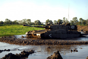 Картинка танки грязи не боятся техника военная грязь танк вода