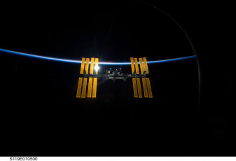 Картинка космос космические корабли станции мкс мир