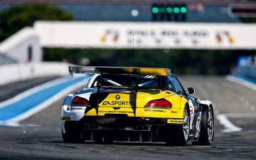 Картинка race car спорт автоспорт трасса автомобиль гонки