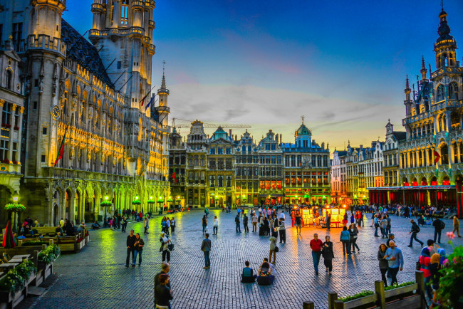 Обои картинки фото города, брюссель, бельгия, огни, площадь, вечер