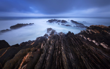 Картинка природа побережье камни берег туман море