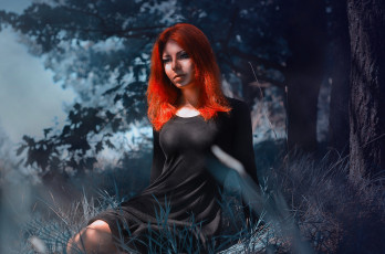 Картинка девушки -+рыжеволосые+и+разноцветные девушка модель рыжеволосая поза платье чёрный взгляд причёска макияж