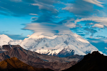 Картинка природа горы облака вершины