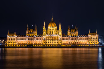 обоя hungarian parliament building  budapest, города, будапешт , венгрия, подсветка, дворе, река, ночь