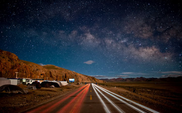 Картинка природа дороги трасса дорога кемпинг звезды горы небо шоссе