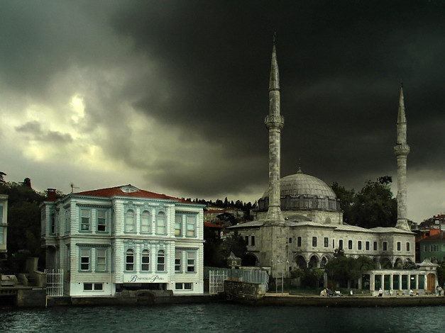 Обои картинки фото игорь, сидоров, над, стамбулом, тучи, ходят, хмуро, города, стамбул, турция