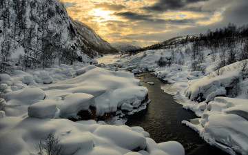 Картинка природа зима река скалы
