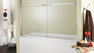 Картинка интерьер ванная+и+туалетная+комнаты цветок полотенца ванна
