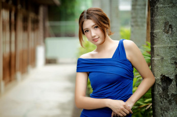 Картинка девушки -+азиатки азиатка улыбка синее платье