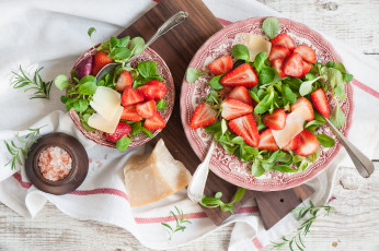 Картинка еда салаты +закуски ягоды клубника салат сыр