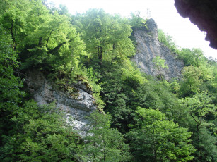 Картинка ущелье+гуамка природа горы кавказские