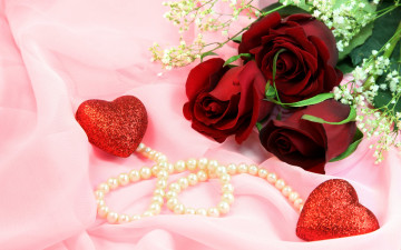 Картинка праздничные день+святого+валентина +сердечки +любовь розы украшения сердечки бусы бордовые