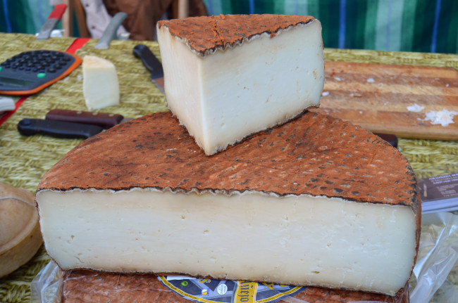 Обои картинки фото queso curado valsequillo al piment&, 243, еда, сырные изделия, сыр