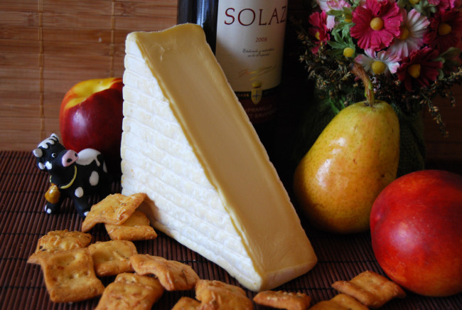 Обои картинки фото monasterio de brou, еда, сырные изделия, сыр