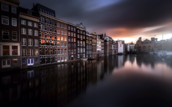 Обои картинки фото города, амстердам , нидерланды, канал, огни, вечер