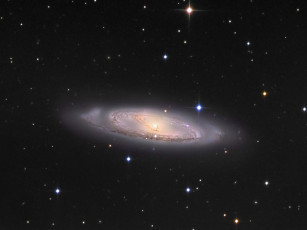 Картинка м65 космос галактики туманности