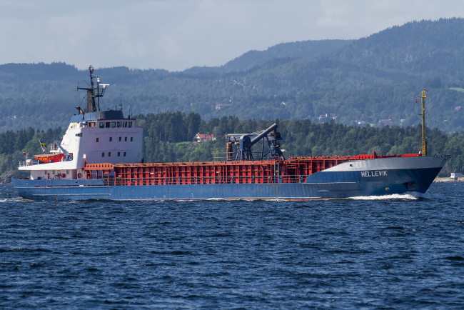 Обои картинки фото корабли, грузовые, суда, вода, грузовоз