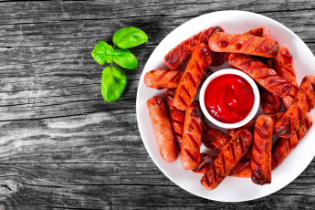 Картинка еда колбасные+изделия кетчуп колбаски базилик
